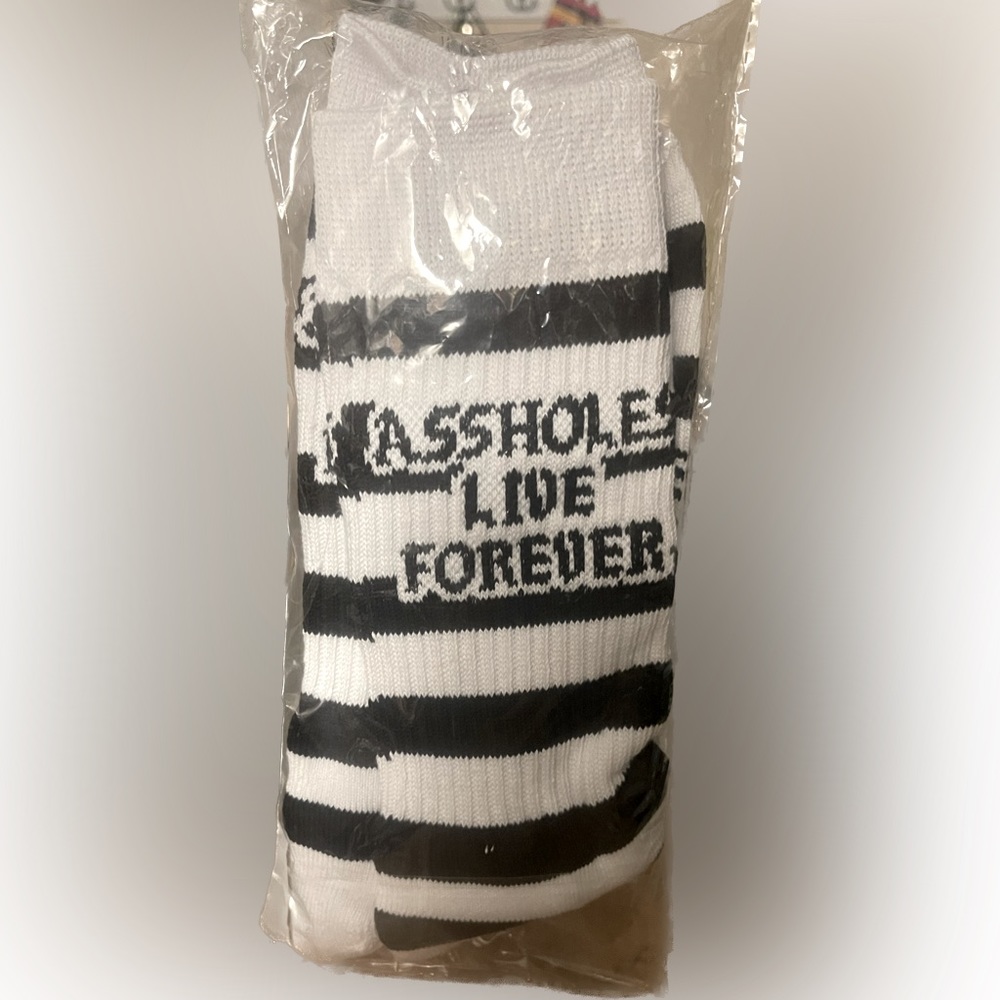 ASSHOLES LIVE FOREVER BRAND NEW PAIR OF SOCKS UNISEX ADULT SIZE WHITE WITH BLACK
